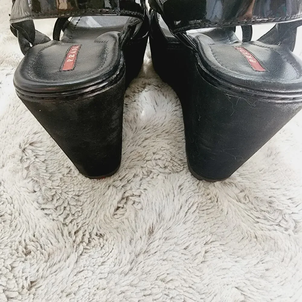 PRADA CHUNKY BLACK PLATFORM HEEL SANDAL SIZE 37 (6.5)